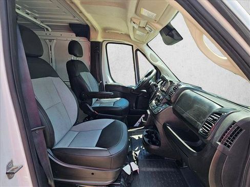 Used 2025 RAM ProMaster 2500 w/ Convenience Group FWD image 20