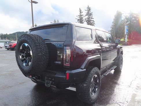 Used 2024 GMC Hummer EV 2X w/ Extreme Off-Road Package image 7