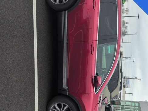 Used 2020 Honda CR-V Touring image 3