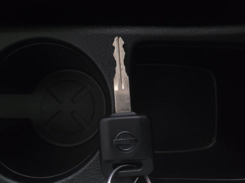 Used 2025 Nissan Versa S w/ Trunk Package FWD image 32