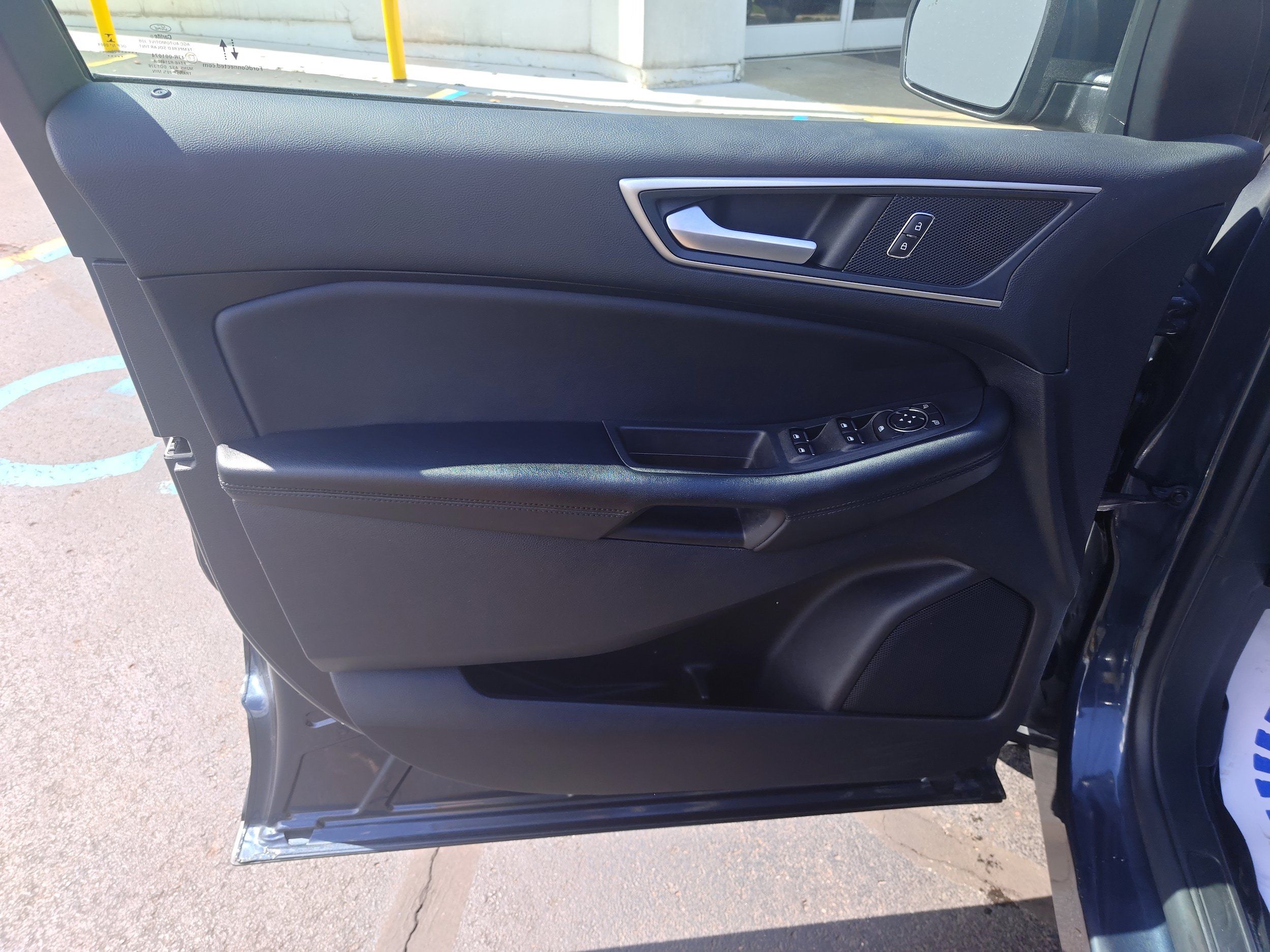 Used 2022 Ford Edge SEL w/ Convenience Package AWD/4WD image 11