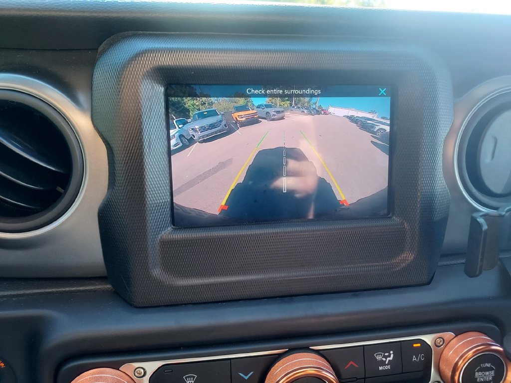 Used 2022 Jeep Wrangler Unlimited Sport AWD/4WD image 19