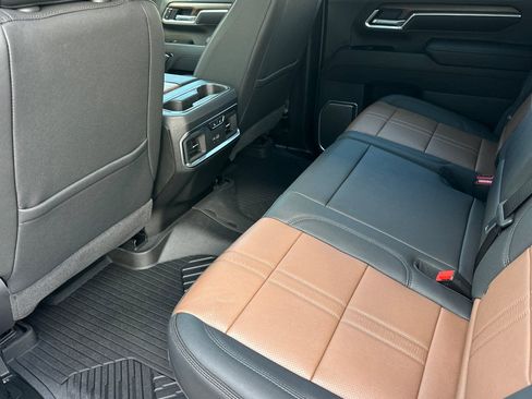 New 2026 Chevrolet Silverado 2500 High Country w/ High Country Premium Package AWD/4WD image 12