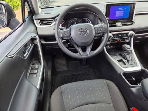 Used 2024 Toyota RAV4 XLE w/ Convenience Package FWD image 8