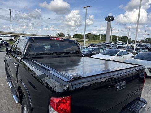 Used 2017 Toyota Tundra Limited image 21