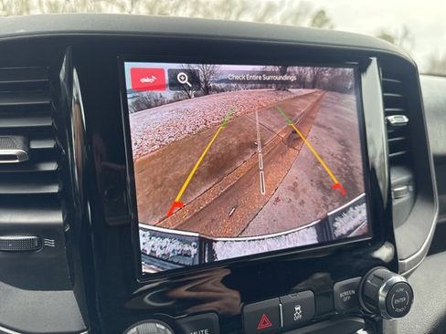 Used 2025 RAM 2500 Tradesman w/ Chrome Appearance Group image 19