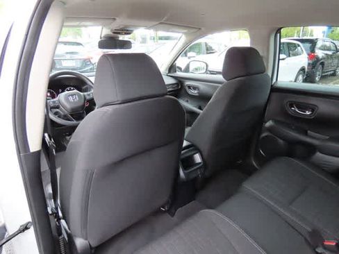 Used 2023 Honda HR-V LX image 14