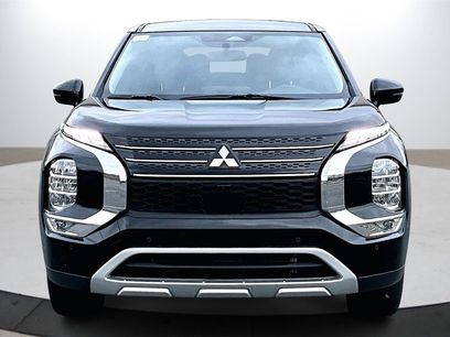 Used 2024 Mitsubishi Outlander SE