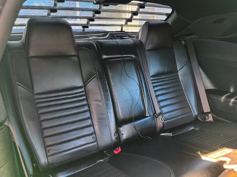 Used 2015 Dodge Challenger R/T Plus image 19