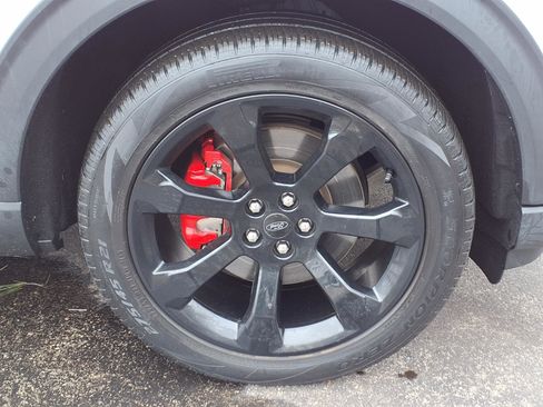 Certified 2022 Ford Explorer ST w/ Equipment Group 401A image 10