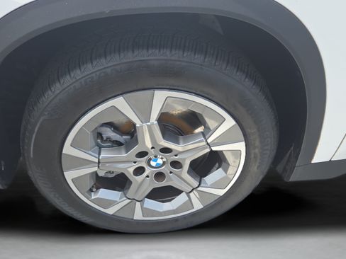 Used 2023 BMW X1 xDrive28i AWD/4WD image 24