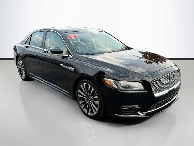 Used 2018 Lincoln Continental Select w/ Continental Climate Package AWD/4WD image 3