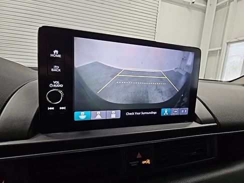 Used 2023 Honda Pilot Touring image 19