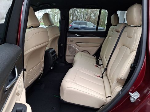 New 2026 Jeep Grand Cherokee Limited AWD/4WD image 6