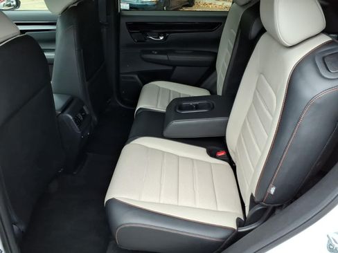 Used 2023 Honda CR-V Sport Touring image 9