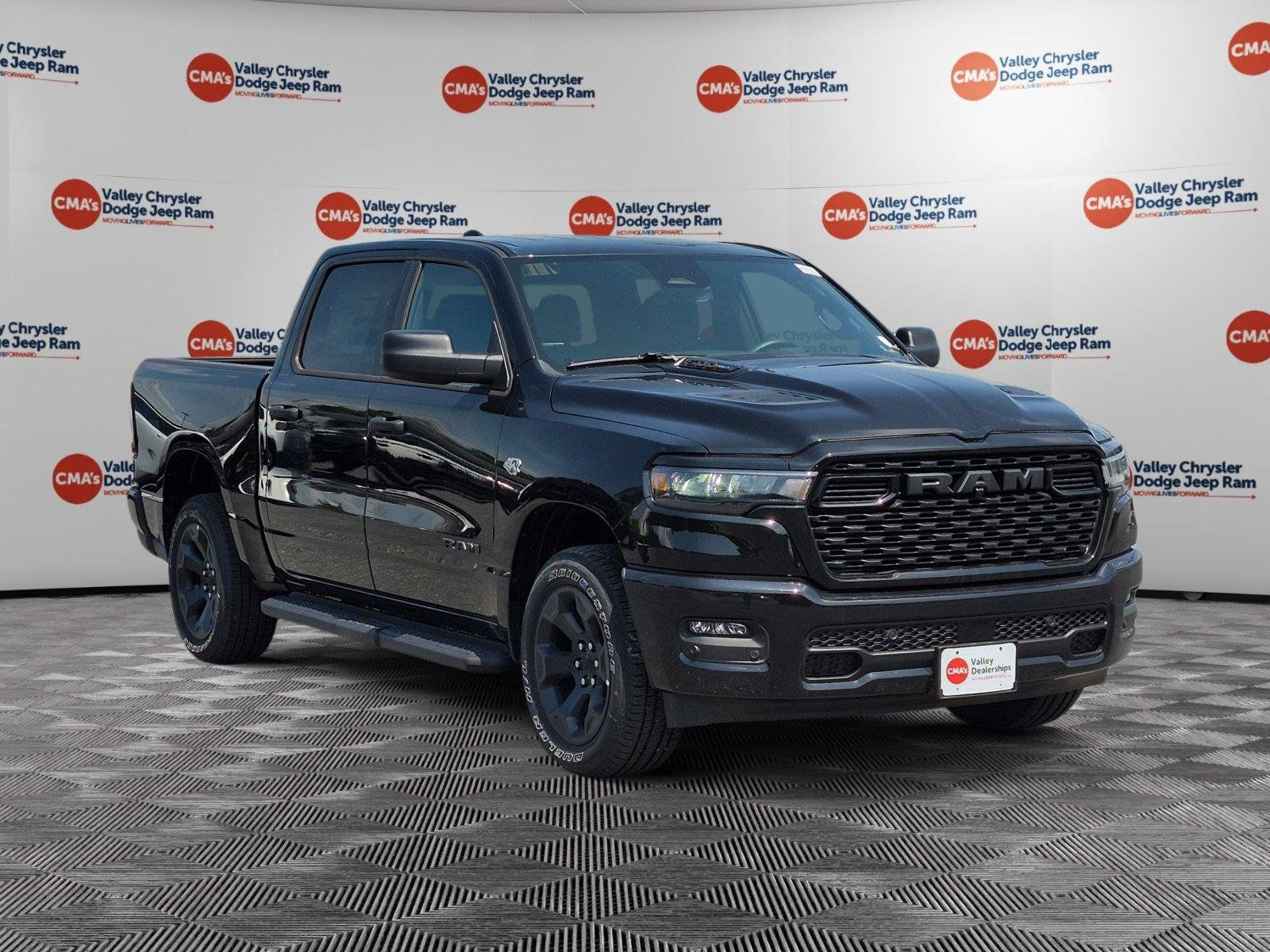 New 2026 RAM 1500 Express AWD/4WD image 3