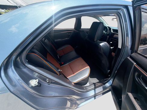 Used 2019 Toyota Corolla SE FWD image 27