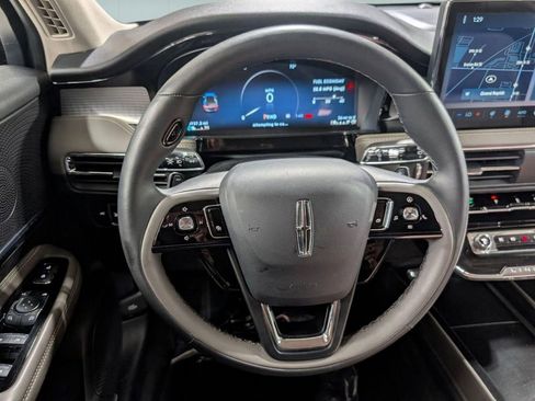 Certified 2024 Lincoln Corsair FWD w/ Equipment Group 101A image 18