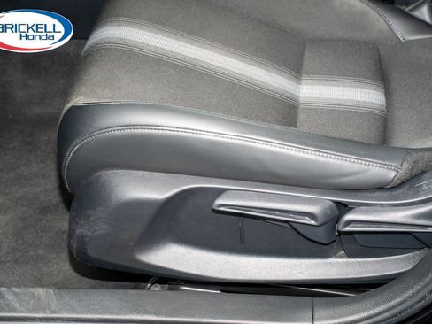 Used 2023 Honda Civic Sport image 29