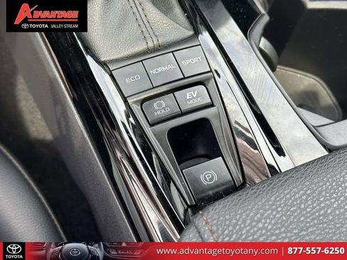 Used 2026 Toyota Camry XLE w/ Premium Plus Package AWD/4WD image 37