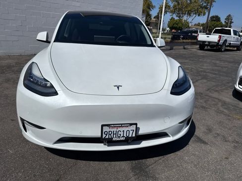 Used 2022 Tesla Model Y Long Range AWD/4WD image 6