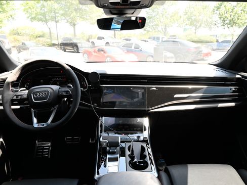 Used 2024 Audi RS Q8 AWD/4WD image 42