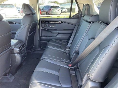 New 2025 Honda Pilot Touring image 26
