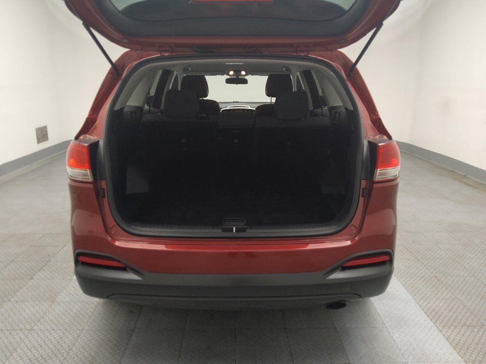 Used 2016 Kia Sorento FWD image 29