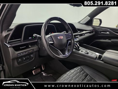 Used 2024 Cadillac Escalade V w/ LPO, ONYX Package AWD/4WD image 23