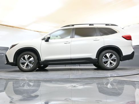 Used 2025 Subaru Ascent Premium AWD/4WD image 31