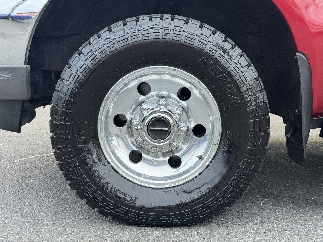 Used 2003 Ford Excursion XLT AWD/4WD image 2
