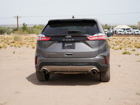 Used 2021 Ford Edge Titanium FWD image 8