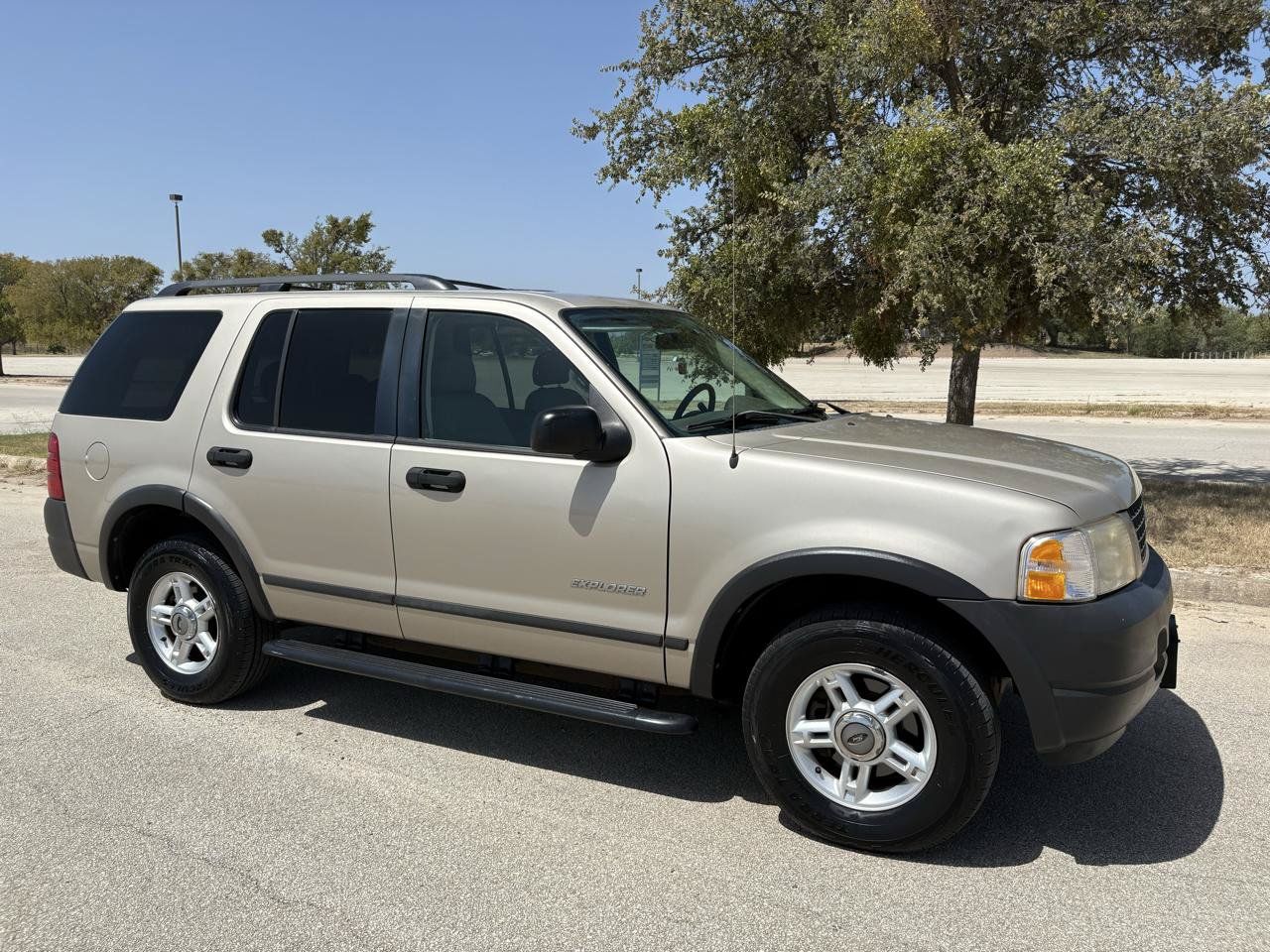 Used 2004 Ford Explorer XLS RWD image 53