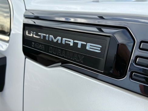 Used 2024 GMC Sierra 3500 Denali Ultimate image 13