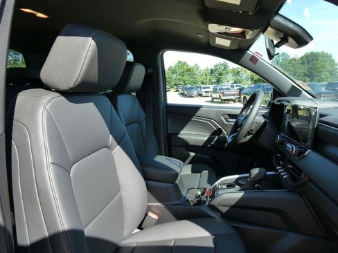 New 2026 Chevrolet Colorado Trail Boss AWD/4WD image 9