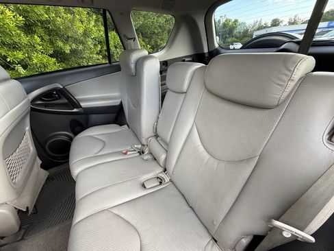 Used 2011 Toyota RAV4 Limited w/ Limited Extra Value Pkg AWD/4WD image 39