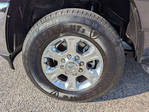 Used 2026 RAM 2500 Big Horn AWD/4WD image 12