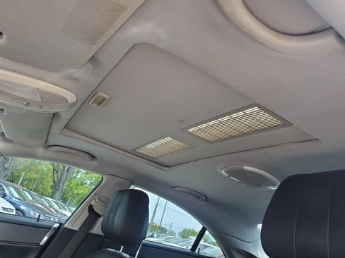 Used 2007 Mercedes-Benz CLS 550 image 13