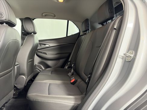Used 2025 Buick Encore GX Preferred AWD/4WD image 7