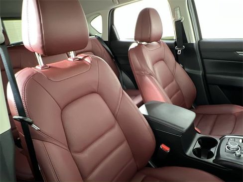Certified 2023 MAZDA CX-5 Carbon Edition image 24