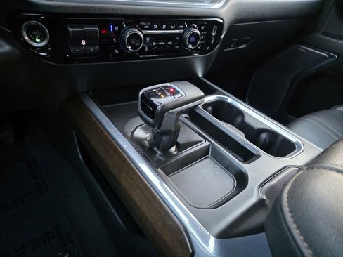 Used 2023 Chevrolet Silverado 1500 High Country w/ Technology Package image 31