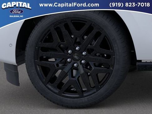 New 2026 Ford Expedition Max Platinum w/ Stealth Performance Package AWD/4WD image 19