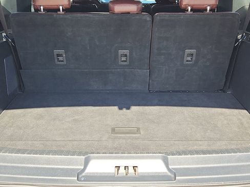 Used 2022 Ford Expedition Max Limited image 17