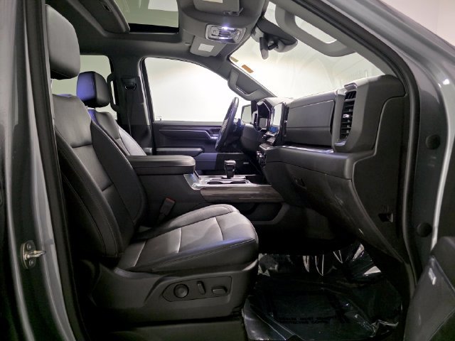 Certified 2023 Chevrolet Silverado 1500 LTZ AWD/4WD image 31