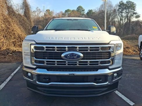 Used 2025 Ford F250 XLT image 2