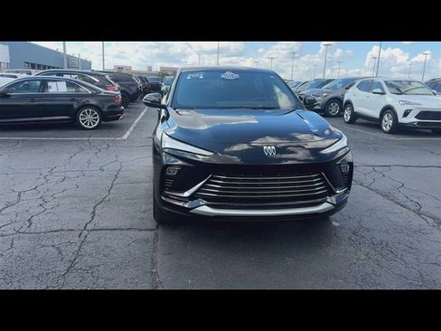 Used 2024 Buick Envista Preferred w/ Convenience I Package FWD image 3