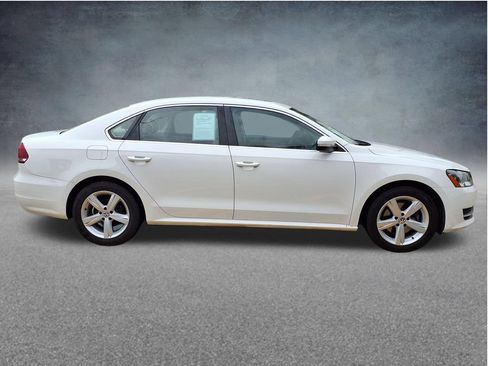 Used 2013 Volkswagen Passat 2.5 SE FWD image 6