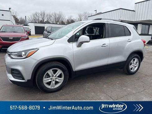 Used 2020 Chevrolet Trax LT w/ LT Convenience Package image 7