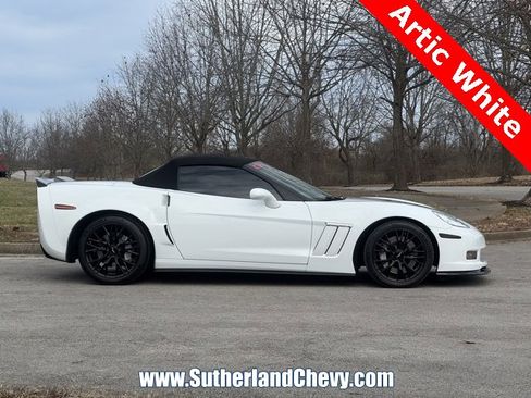 Used 2013 Chevrolet Corvette Grand Sport w/ 2LT Preferred Equipment Group image 8