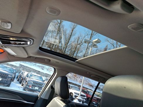 Certified 2023 Jeep Grand Cherokee Limited image 15